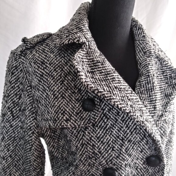 Forever 21 Medium Tweed Double-Breasted Coat - Picture 2 of 8